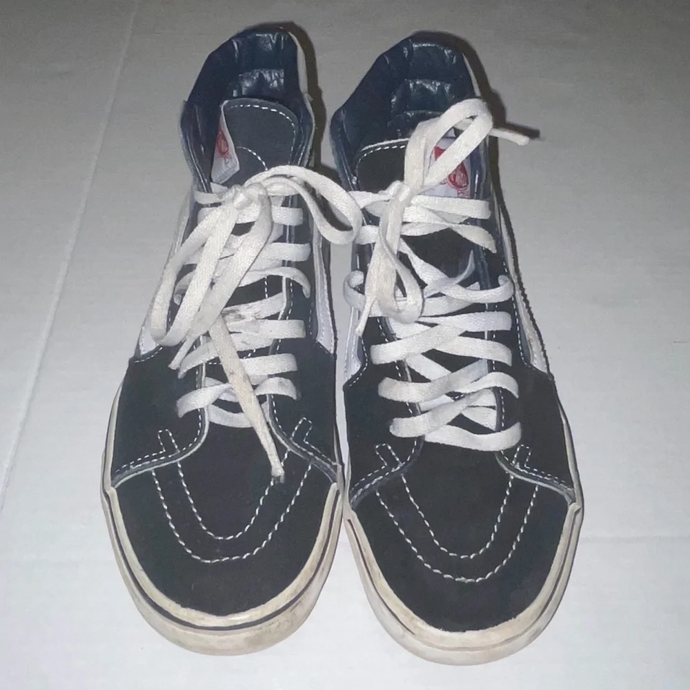 Van’s women’s Sk8-Hi Skate Core Classic Shoes Navy & Blue size 8